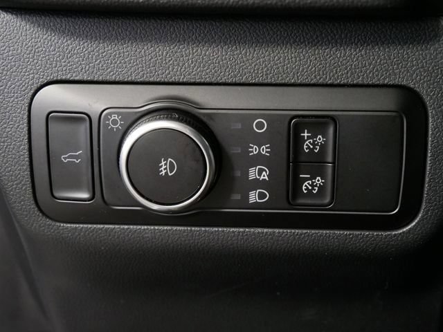 Certified 2025 Ford Escape Platinum AWD/4WD image 18