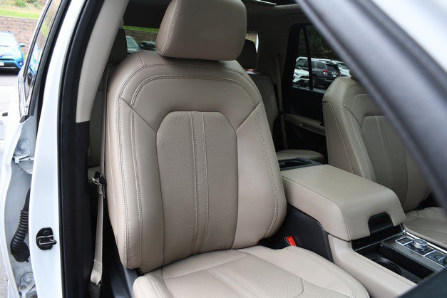 Used 2022 Ford Expedition Limited AWD/4WD image 27