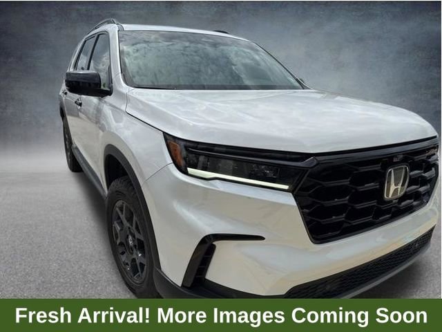 Used 2025 Honda Pilot TrailSport