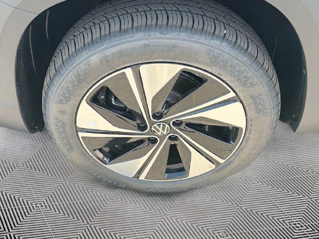 New 2026 Volkswagen Taos SE AWD/4WD image 31