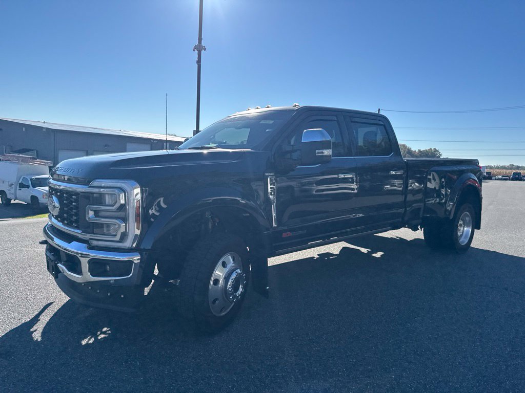 Used 2025 Ford F450 King Ranch w/ Chrome Package AWD/4WD image 3