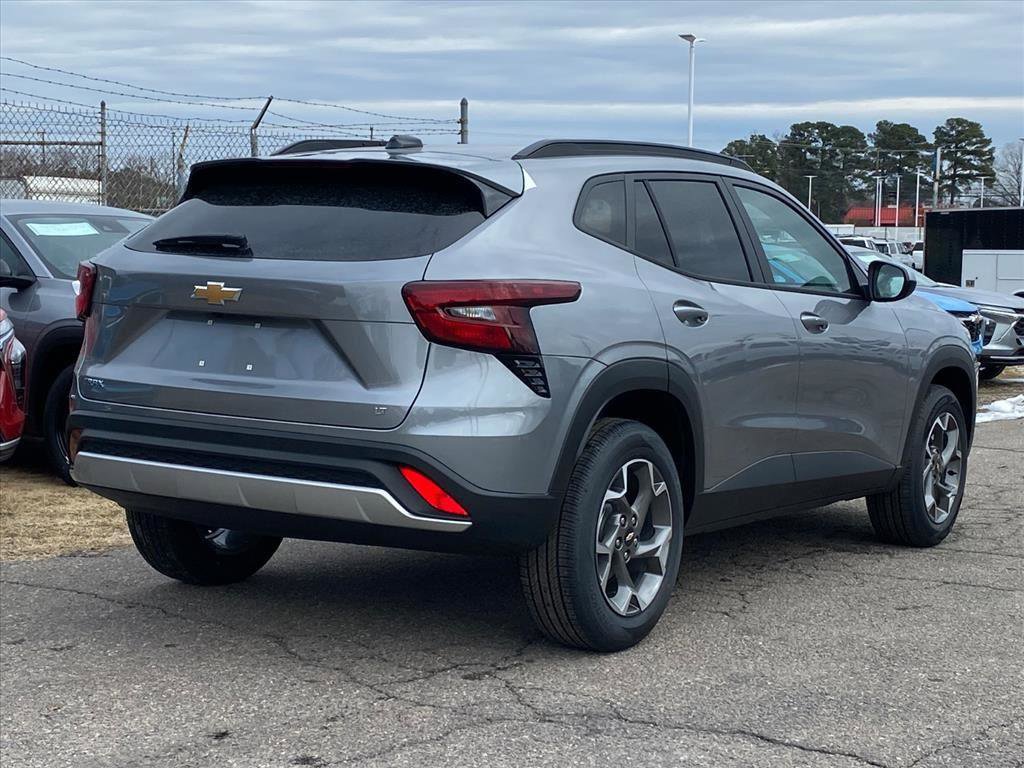 New 2026 Chevrolet Trax LT w/ LT Convenience Package image 3