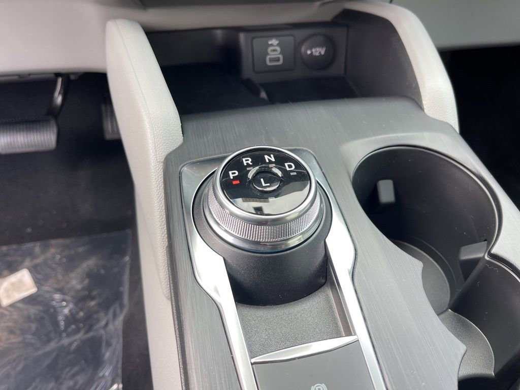 New 2026 Ford Escape SE w/ PHEV Premium Package FWD image 12