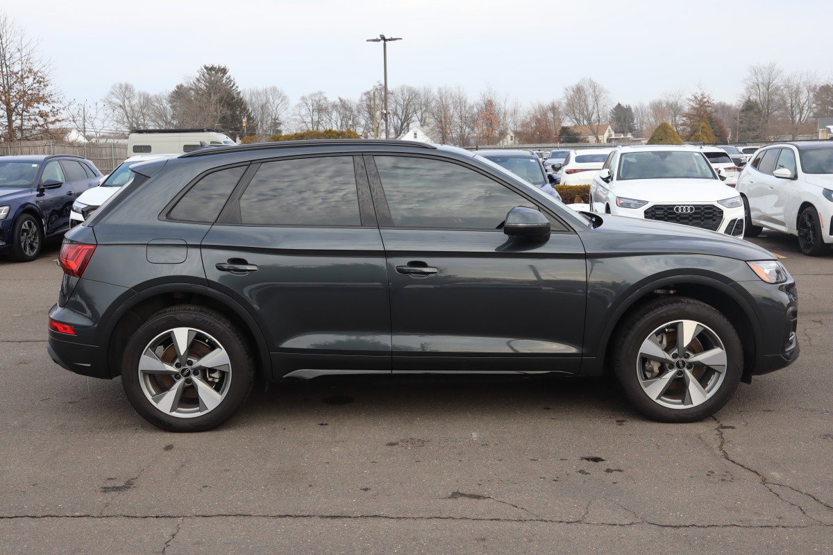 Used 2025 Audi Q5 2.0T Premium w/ Convenience Plus Package image 4