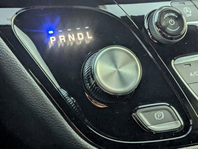 New 2026 Chrysler Pacifica Select image 16