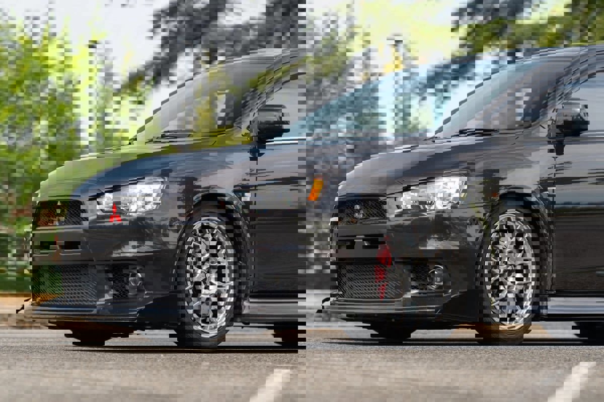 Used 2013 Mitsubishi Lancer Evolution MR image 64