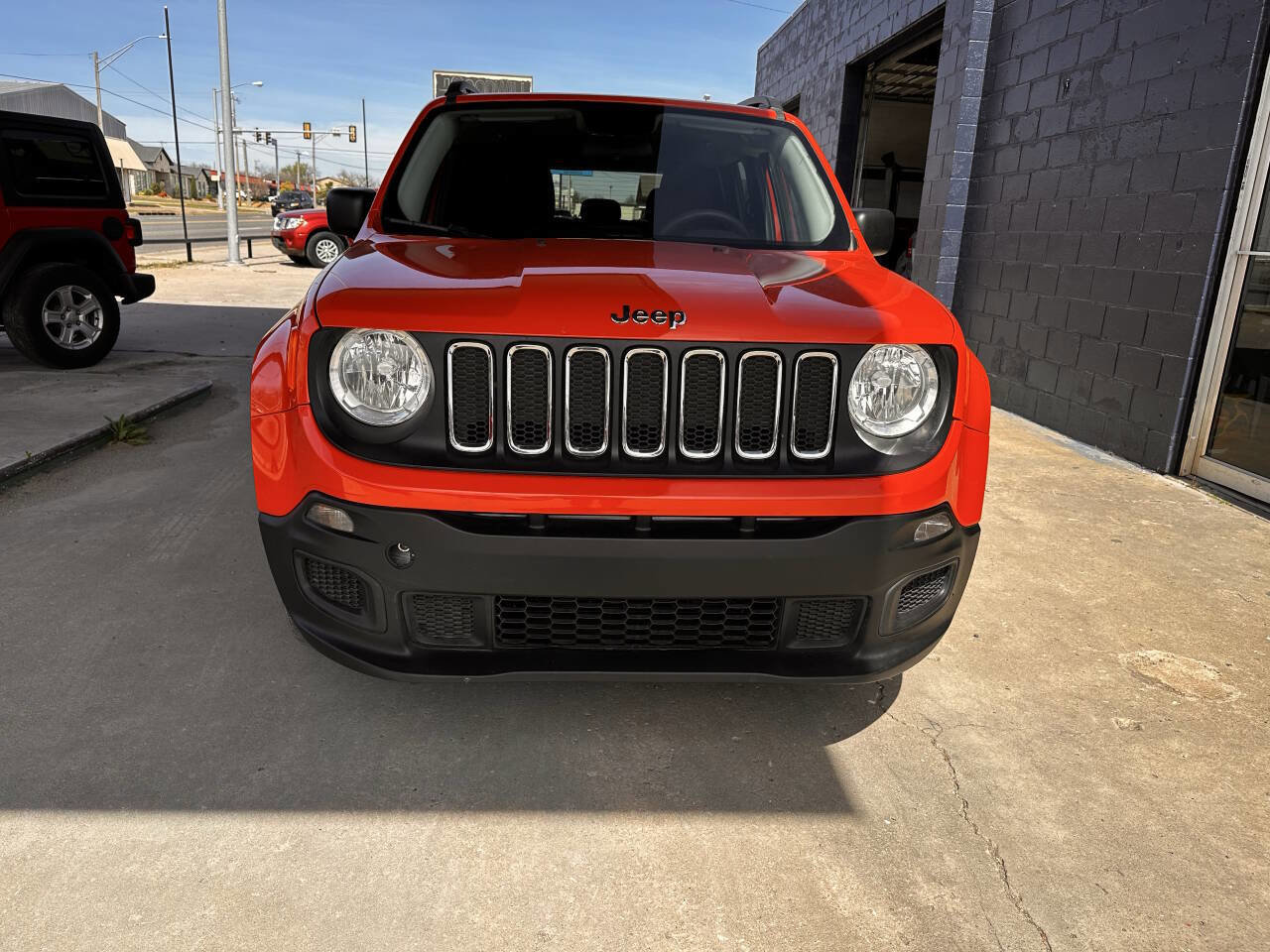 Used 2017 Jeep Renegade Sport w/ Power & Air Group image 3