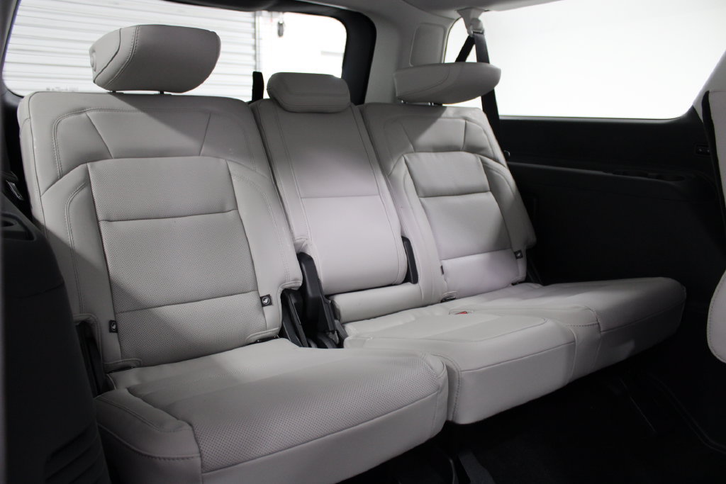 New 2026 Lincoln Navigator L Reserve AWD/4WD image 35