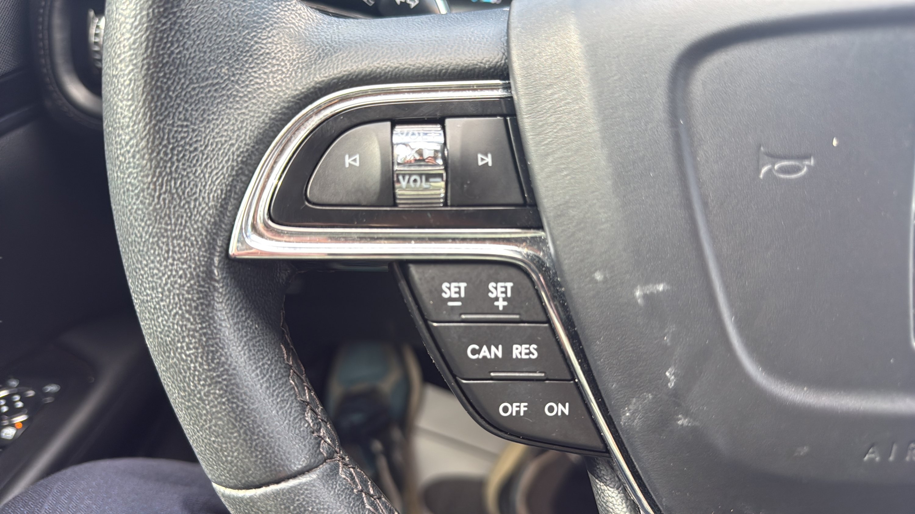 Used 2023 Lincoln Nautilus FWD w/ Premium Package image 13