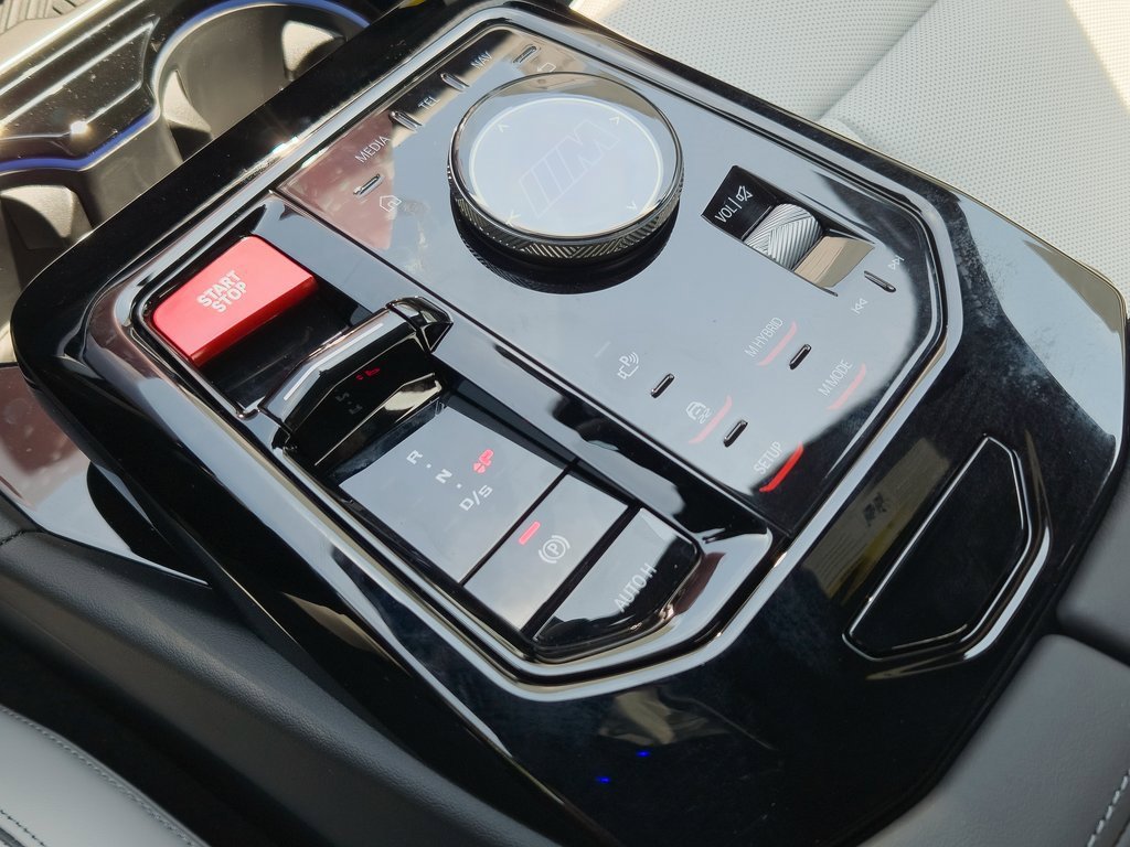 New 2026 BMW M5 w/ Carbon Package image 12