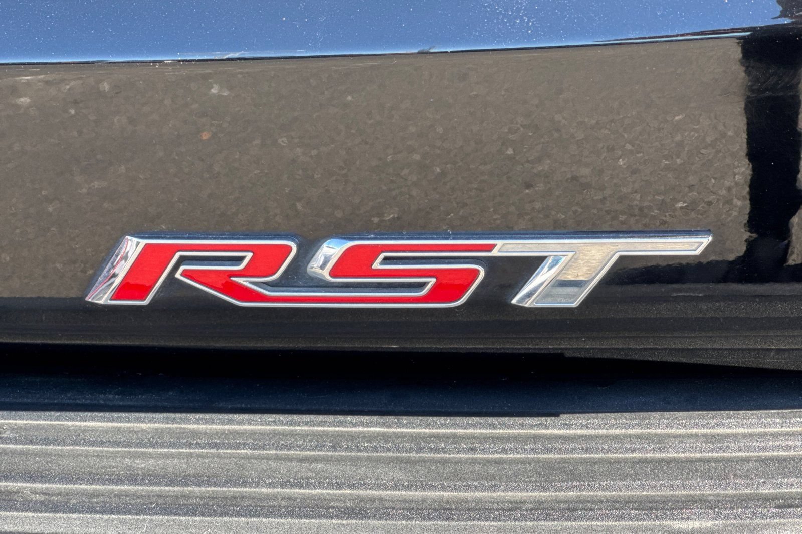 Used 2021 Chevrolet Suburban RST AWD/4WD image 48