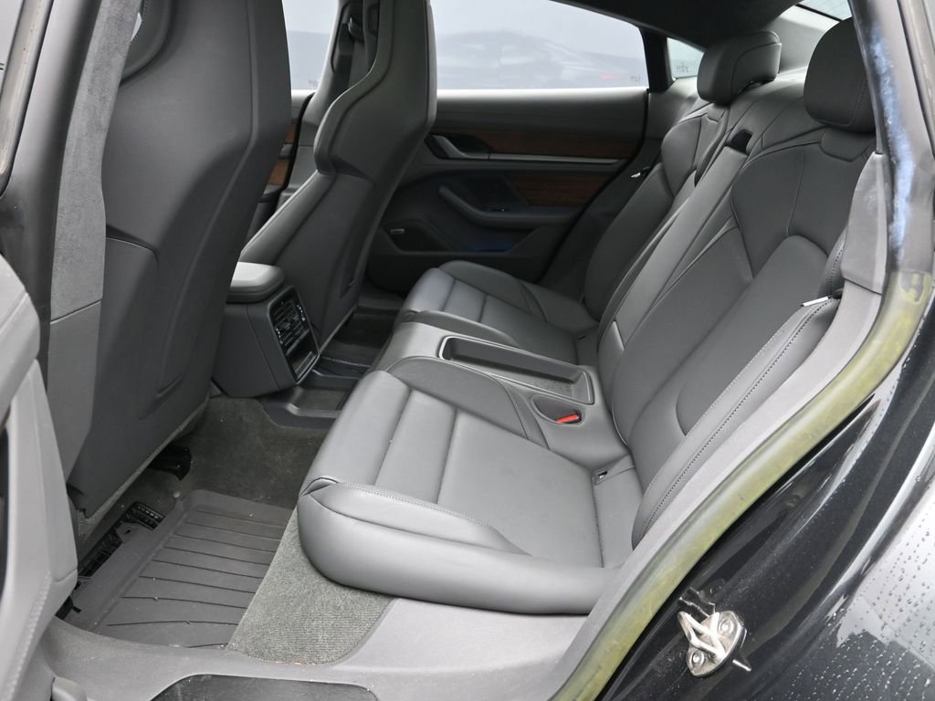 Certified 2023 Porsche Taycan GTS image 16