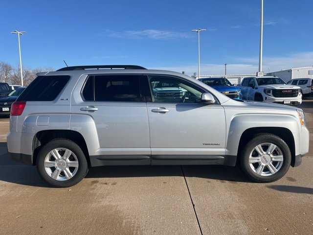 Used 2015 GMC Terrain SLE w/ Convenience Package image 2