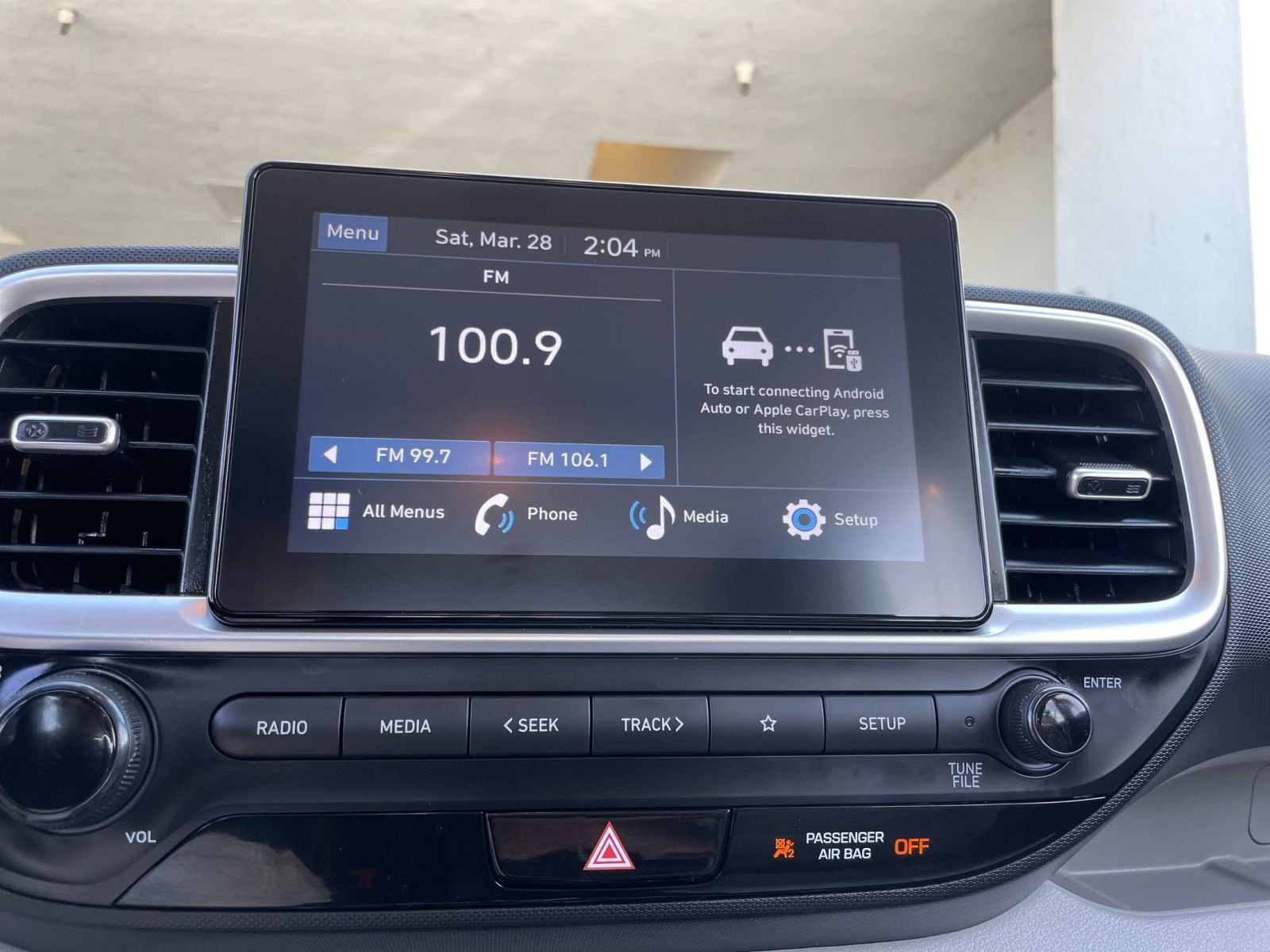 Used 2025 Hyundai Venue SEL image 20