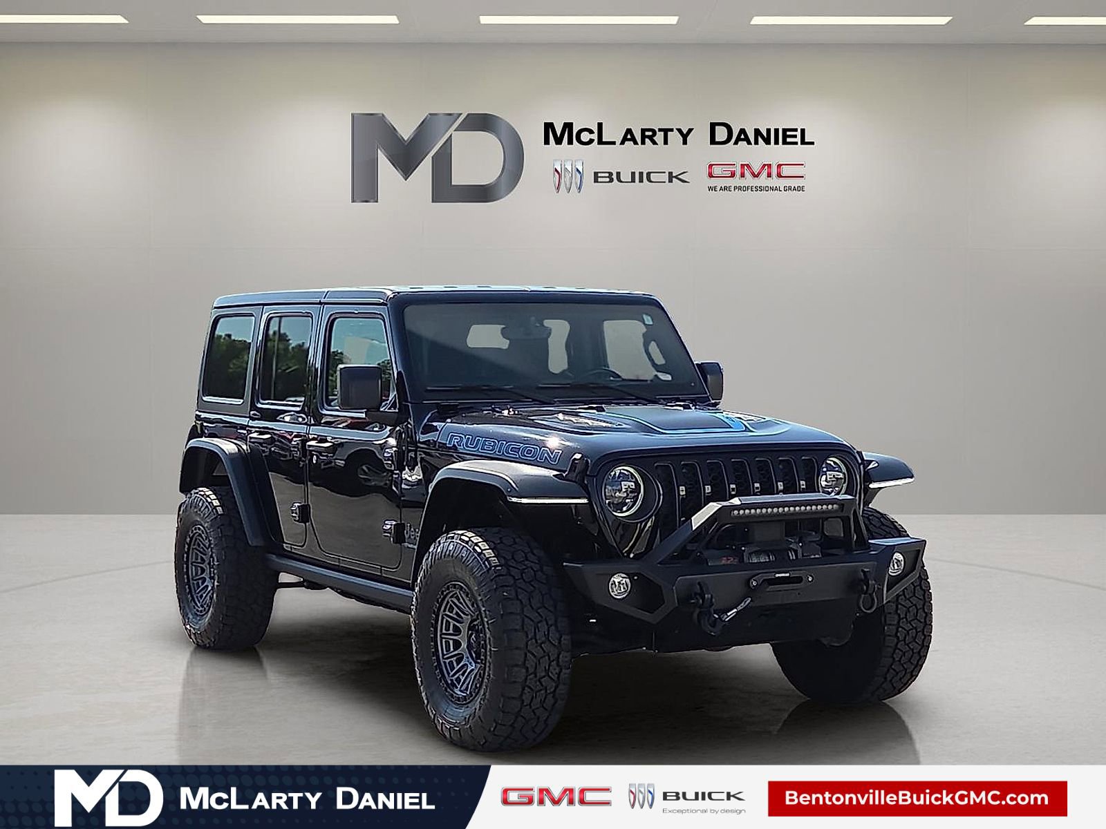 Used 2023 Jeep Wrangler Unlimited Rubicon 4xe w/ Cold Weather Group AWD/4WD image 1