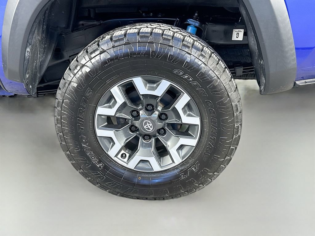 Used 2023 Toyota Tacoma TRD Off-Road w/ TRD Premium Off Road Package AWD/4WD image 34