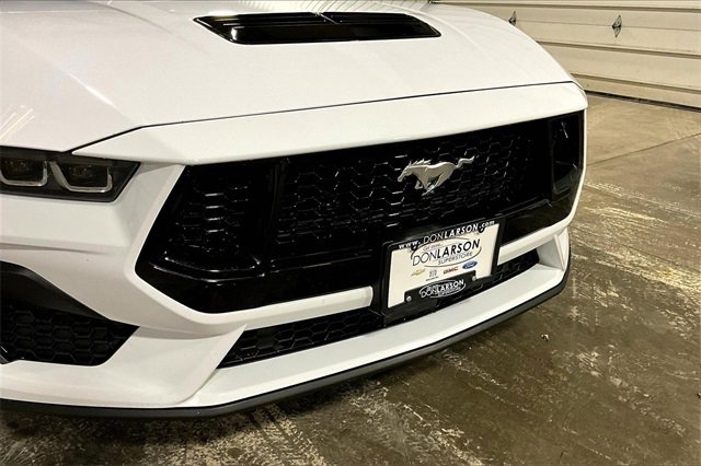 Used 2024 Ford Mustang GT Premium image 10