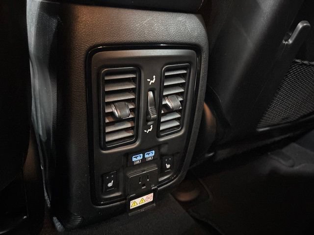 Used 2024 Dodge Durango GT AWD/4WD image 38