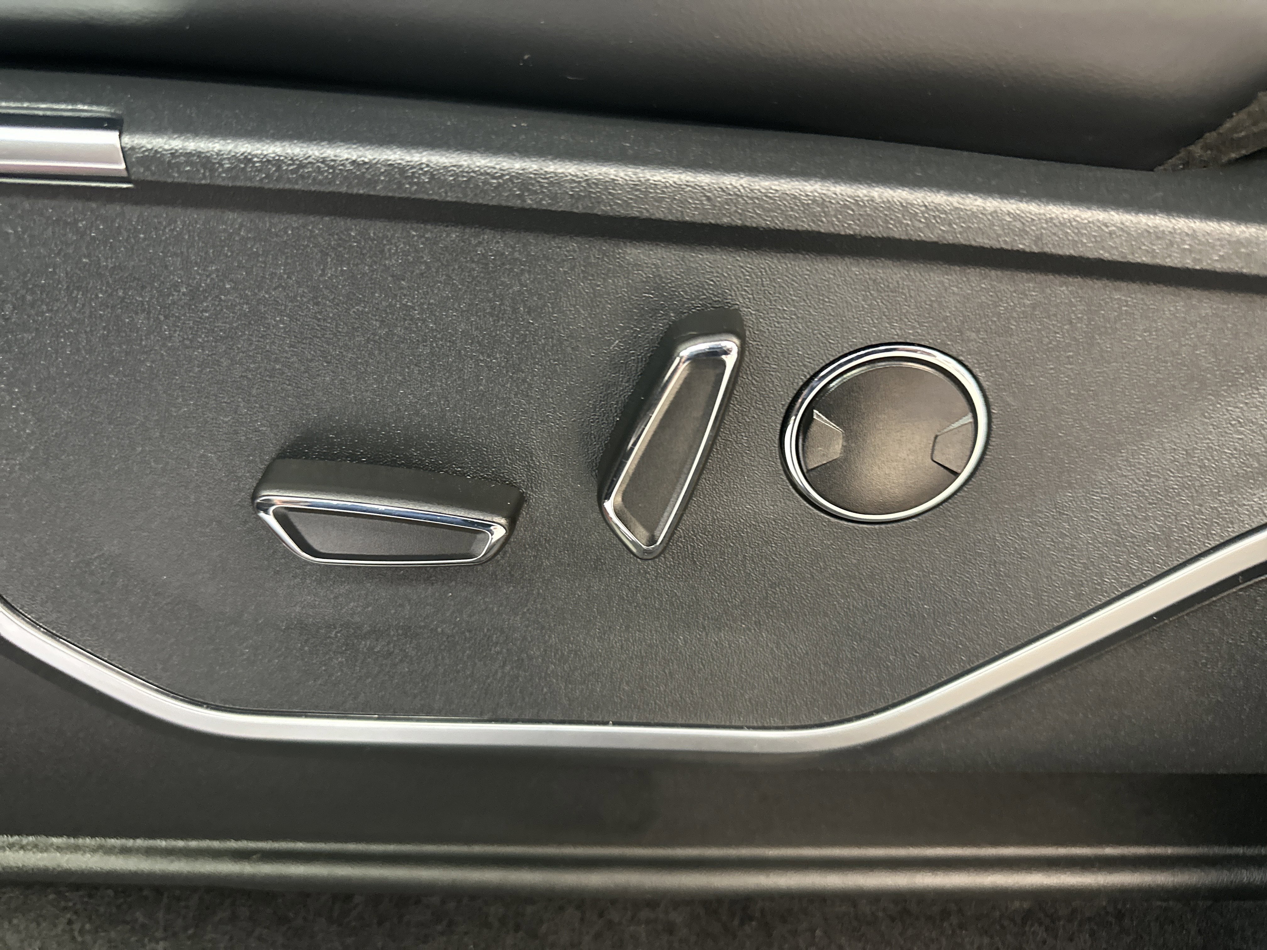 Used 2025 Ford F150 Raptor image 24