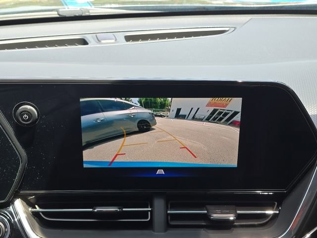 Used 2025 Chevrolet Trax RS w/ Sunroof Package FWD image 26