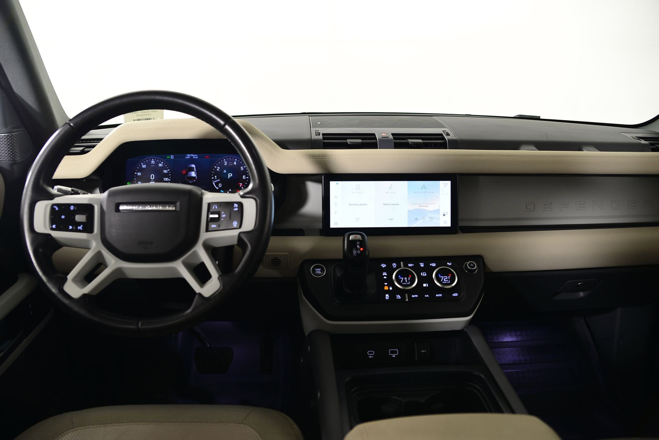 Used 2020 Land Rover Defender 110 SE AWD/4WD image 4