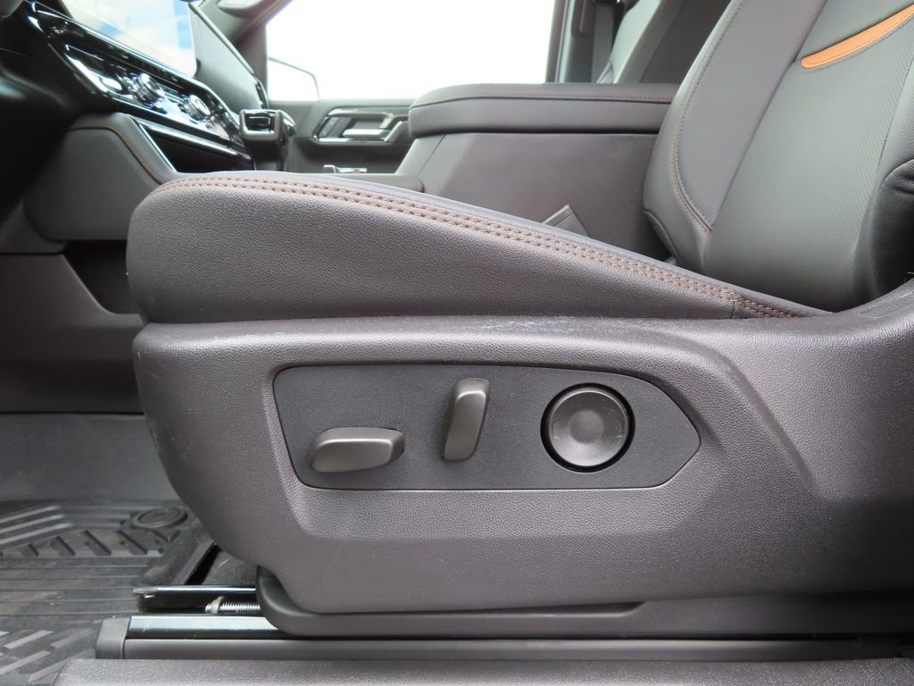 New 2026 GMC Sierra 1500 AT4 w/ AT4 Premium Package image 8