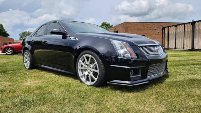 Used 2009 Cadillac CTS V RWD image 1