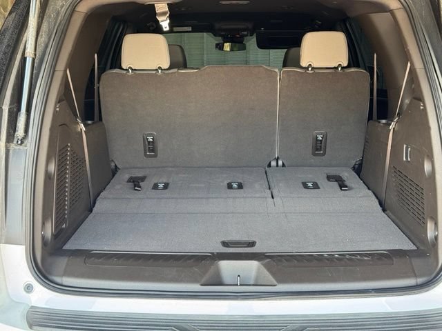 Used 2026 Chevrolet Tahoe LS w/ LPO, Dark Essentials Package AWD/4WD image 27