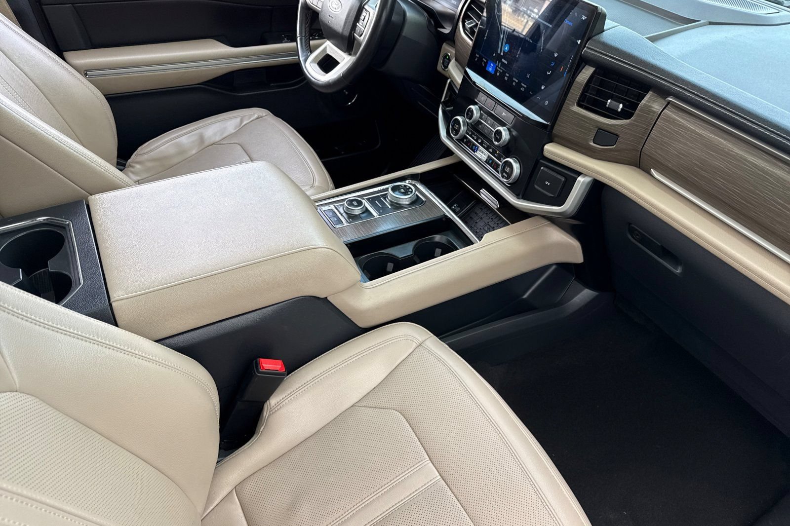 Used 2024 Ford Expedition Max Limited AWD/4WD image 14
