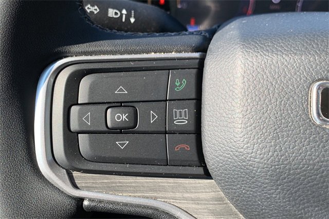 Used 2024 Jeep Wagoneer Series II w/ Flexible Seating Group image 13