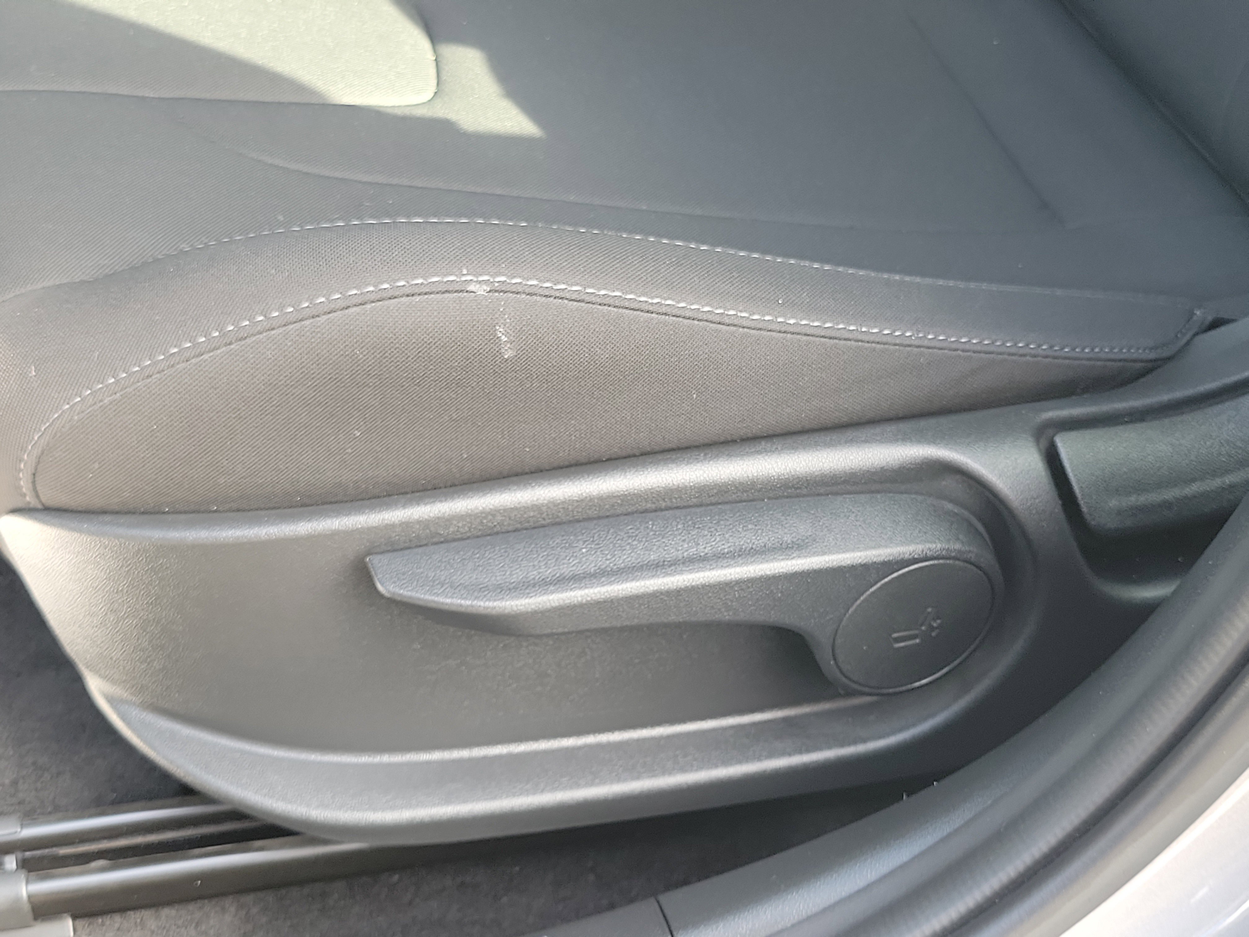 Certified 2023 Hyundai Elantra SEL w/ Cargo Package image 17