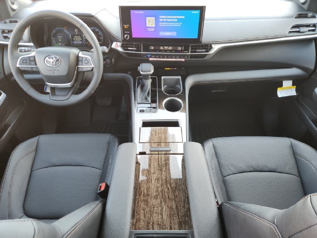 New 2026 Toyota Sienna Limited AWD/4WD image 24
