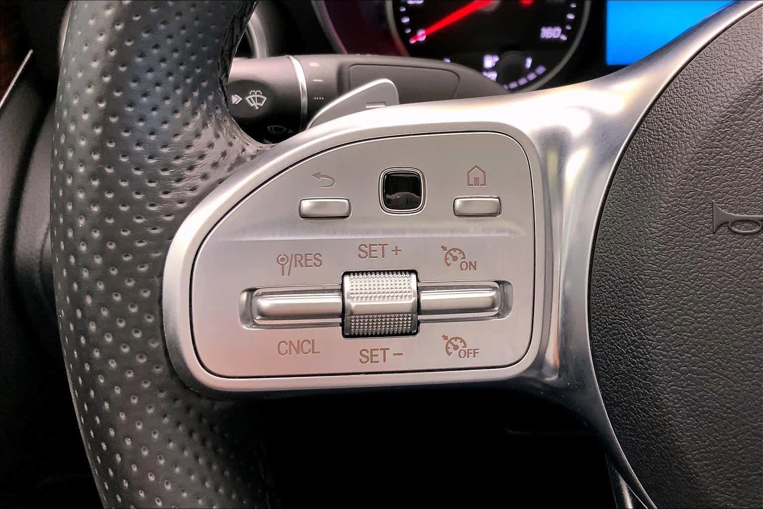 Used 2019 Mercedes-Benz C 300 Sedan image 23