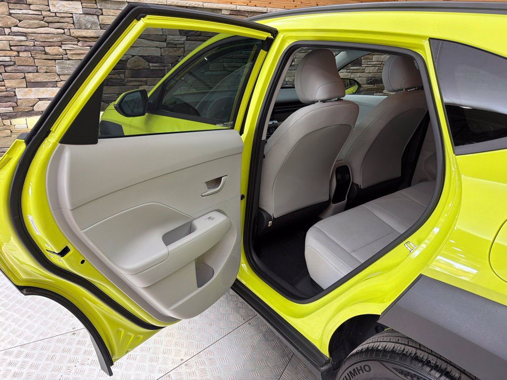 Used 2024 Hyundai Kona SEL FWD image 25