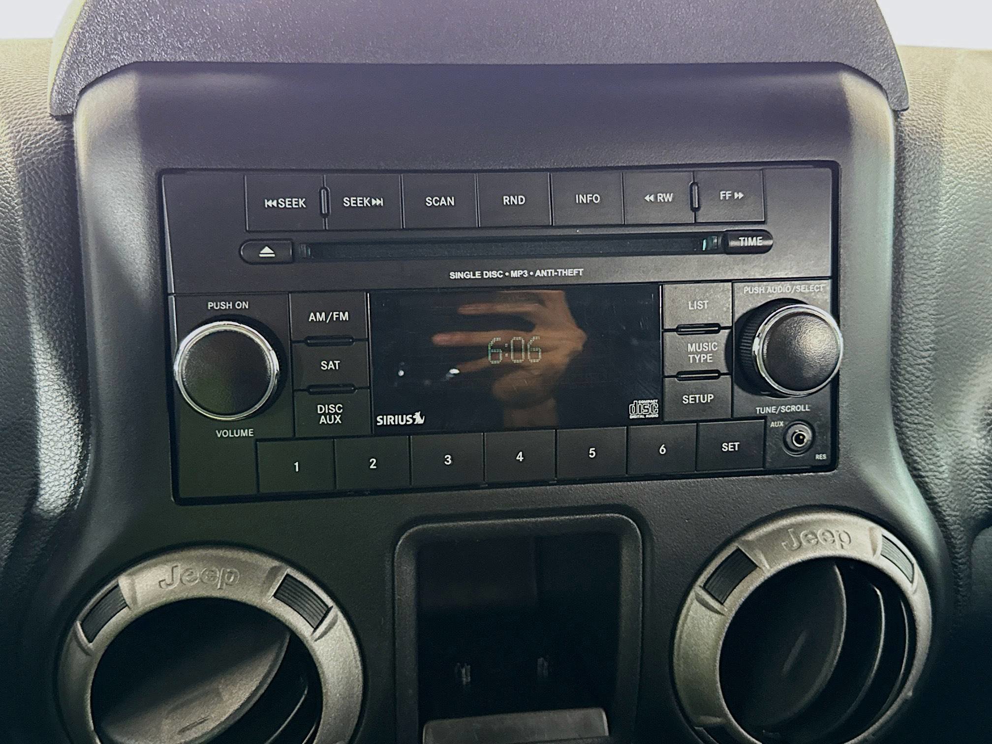 Used 2017 Jeep Wrangler Unlimited Sport image 17