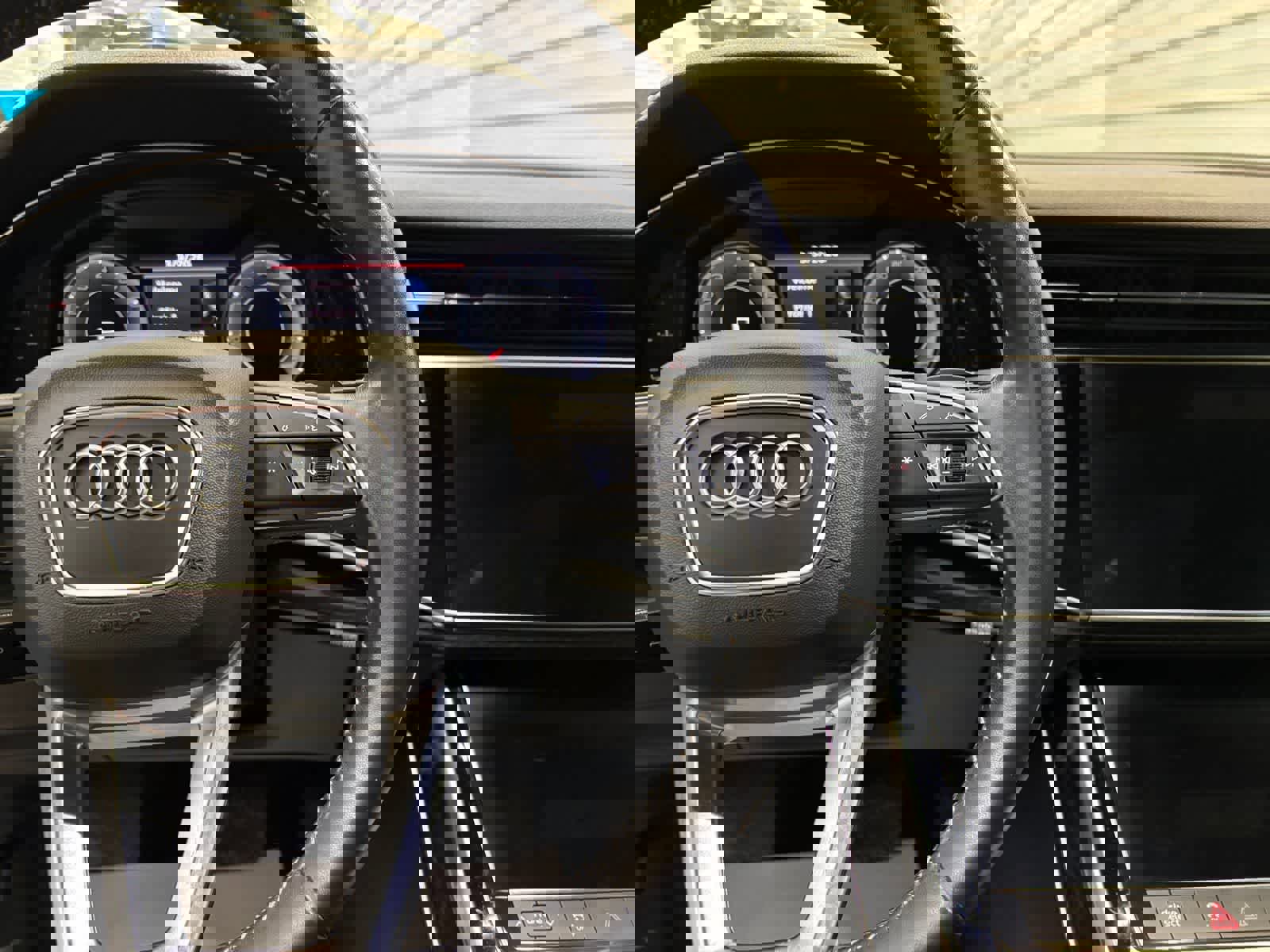 Used 2019 Audi Q8 Premium Plus w/ Premium Plus image 16