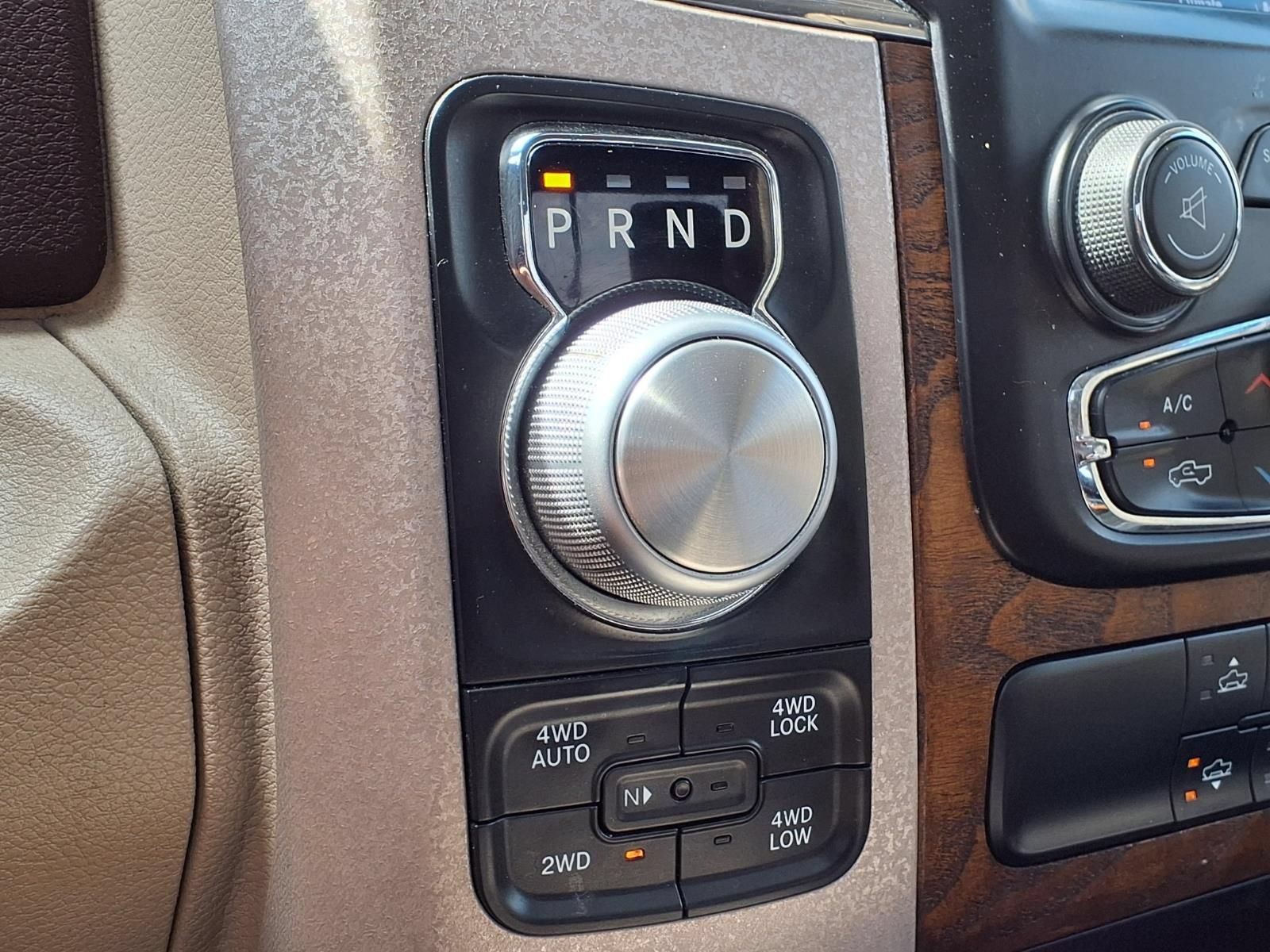 Used 2018 RAM 1500 Laramie Longhorn w/ Longhorn Southfork Package AWD/4WD image 22