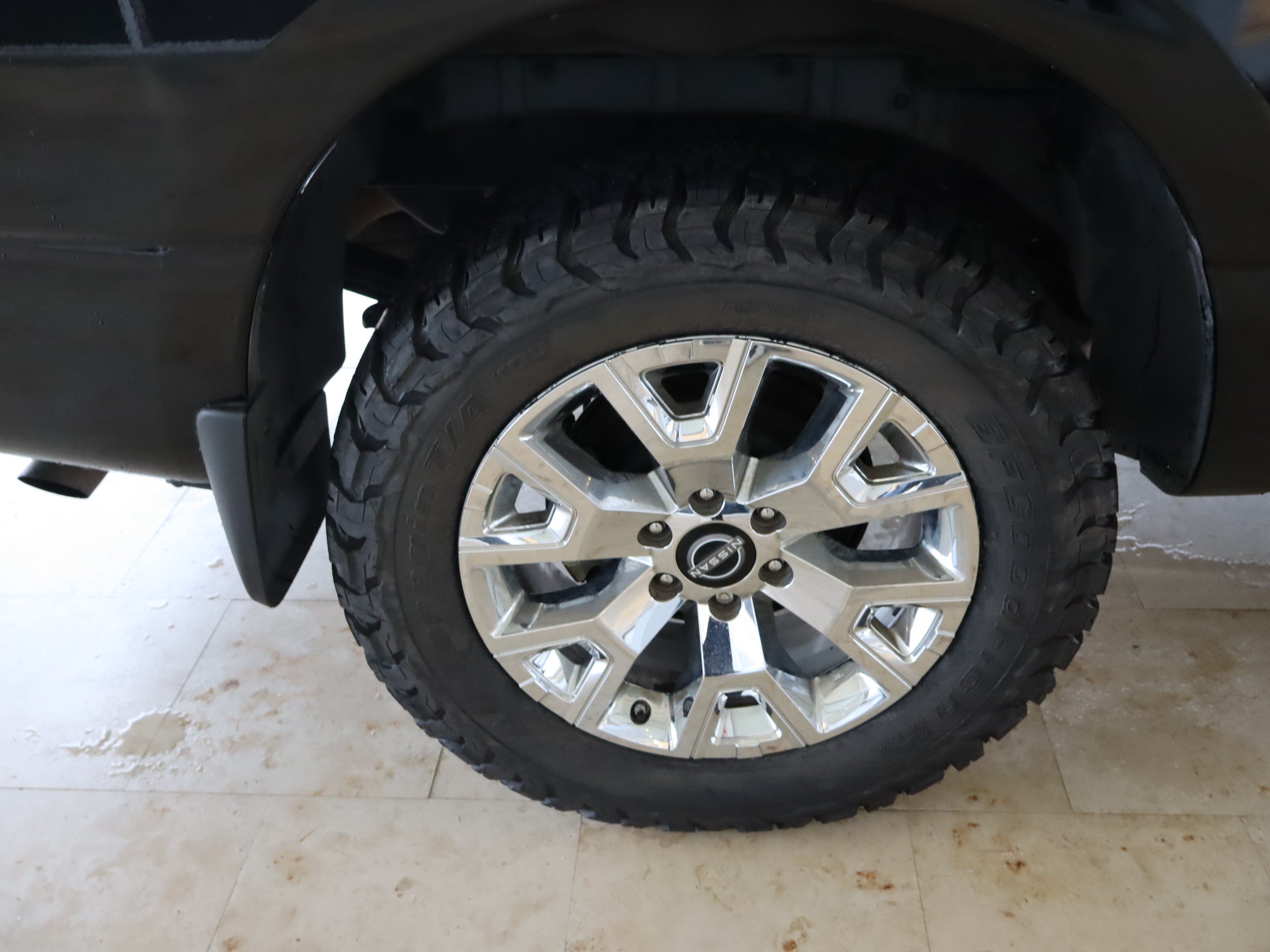 Used 2023 Nissan Titan SV w/ SV Convenience Package AWD/4WD image 38