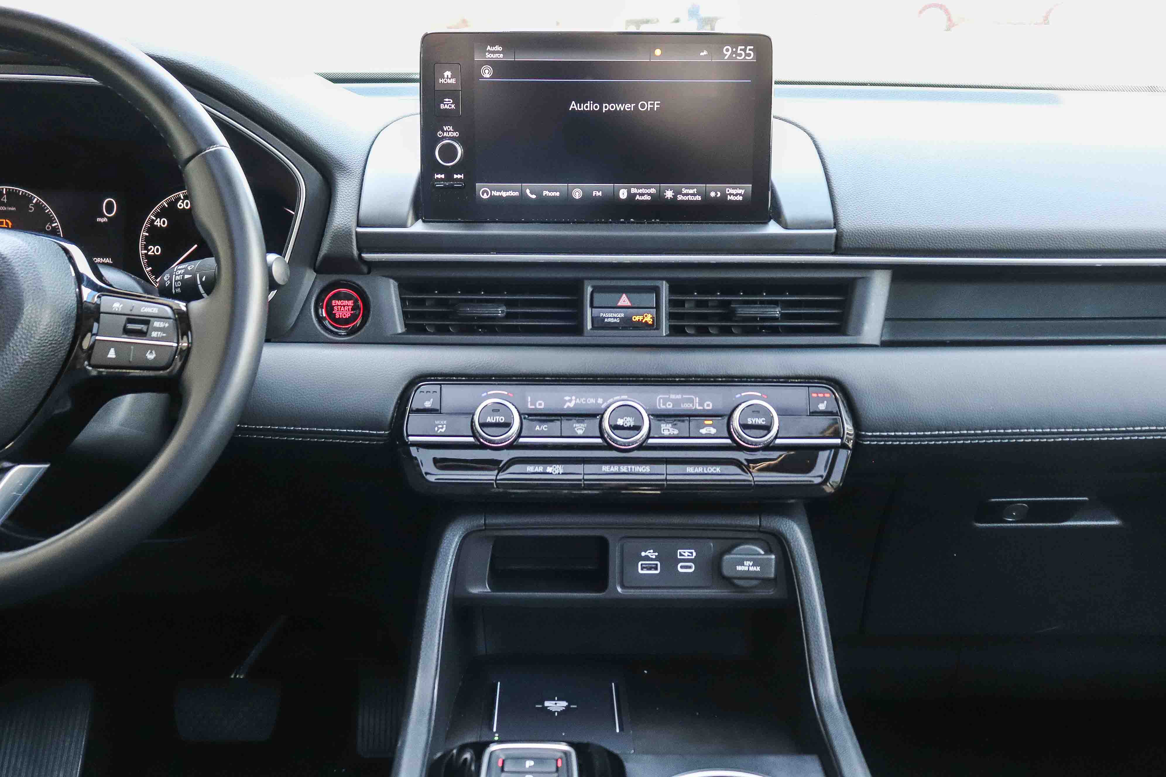 Used 2025 Honda Pilot Touring image 16