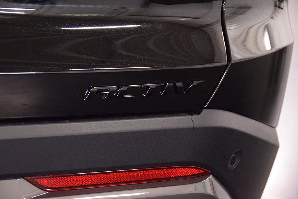 New 2026 Chevrolet Equinox ACTIV w/ Safety and Technology Package image 12