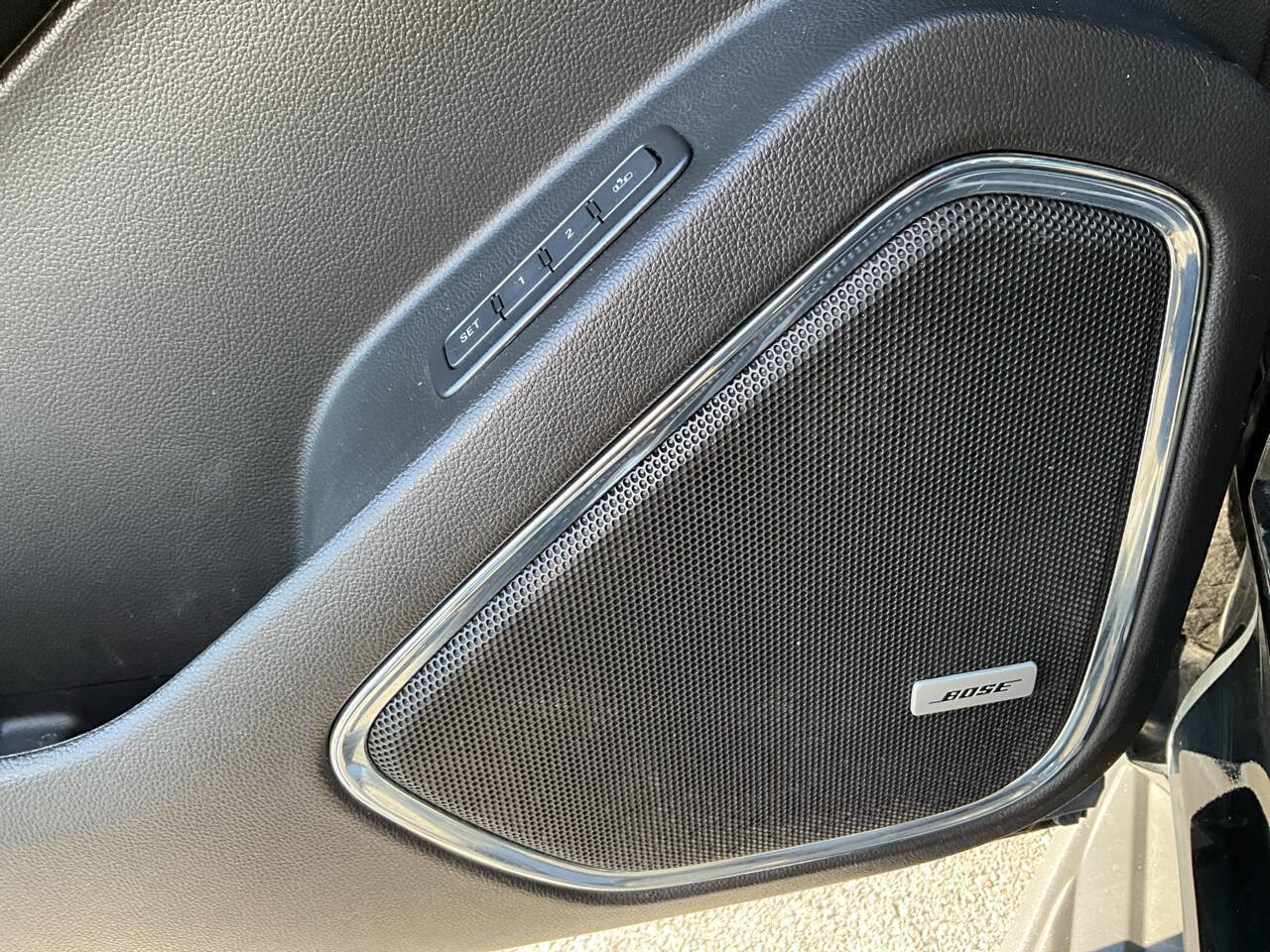 Used 2018 Chevrolet Tahoe LT image 35