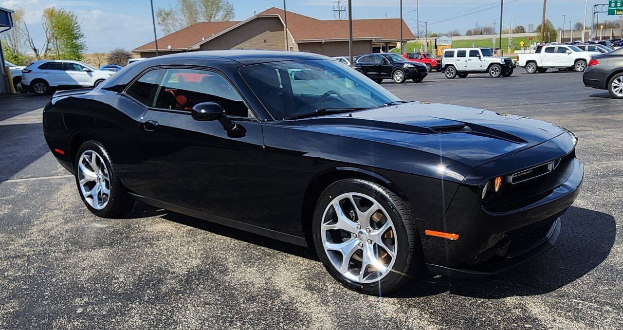 Used 2016 Dodge Challenger SXT Plus RWD image 14