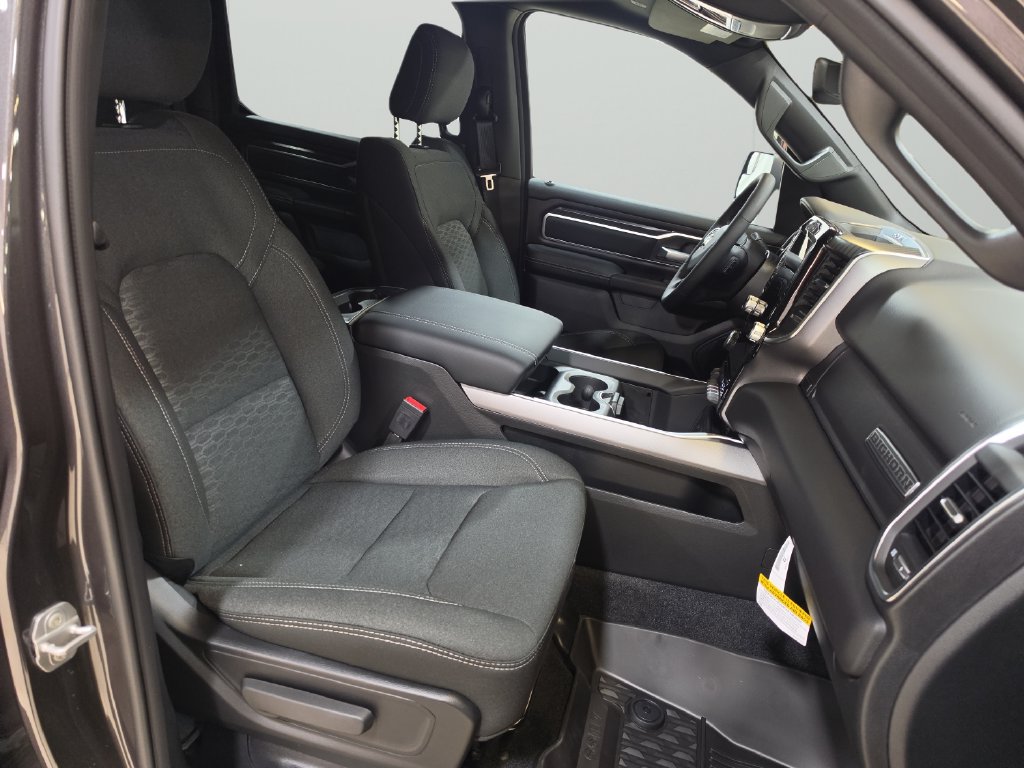 New 2027 RAM 1500 4x4 Crew Cab image 15