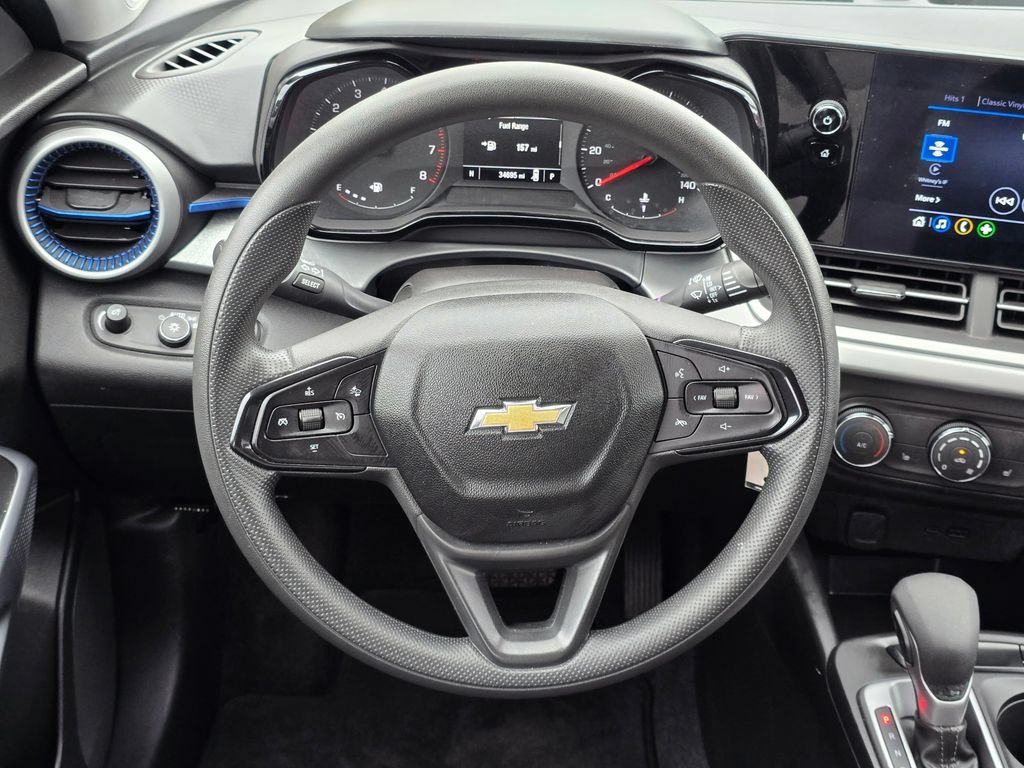 Used 2024 Chevrolet Trax LS w/ LS Convenience Package FWD image 16