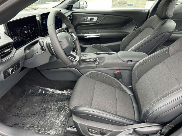 New 2026 Ford Mustang GT w/ GT Performance Package RWD image 14