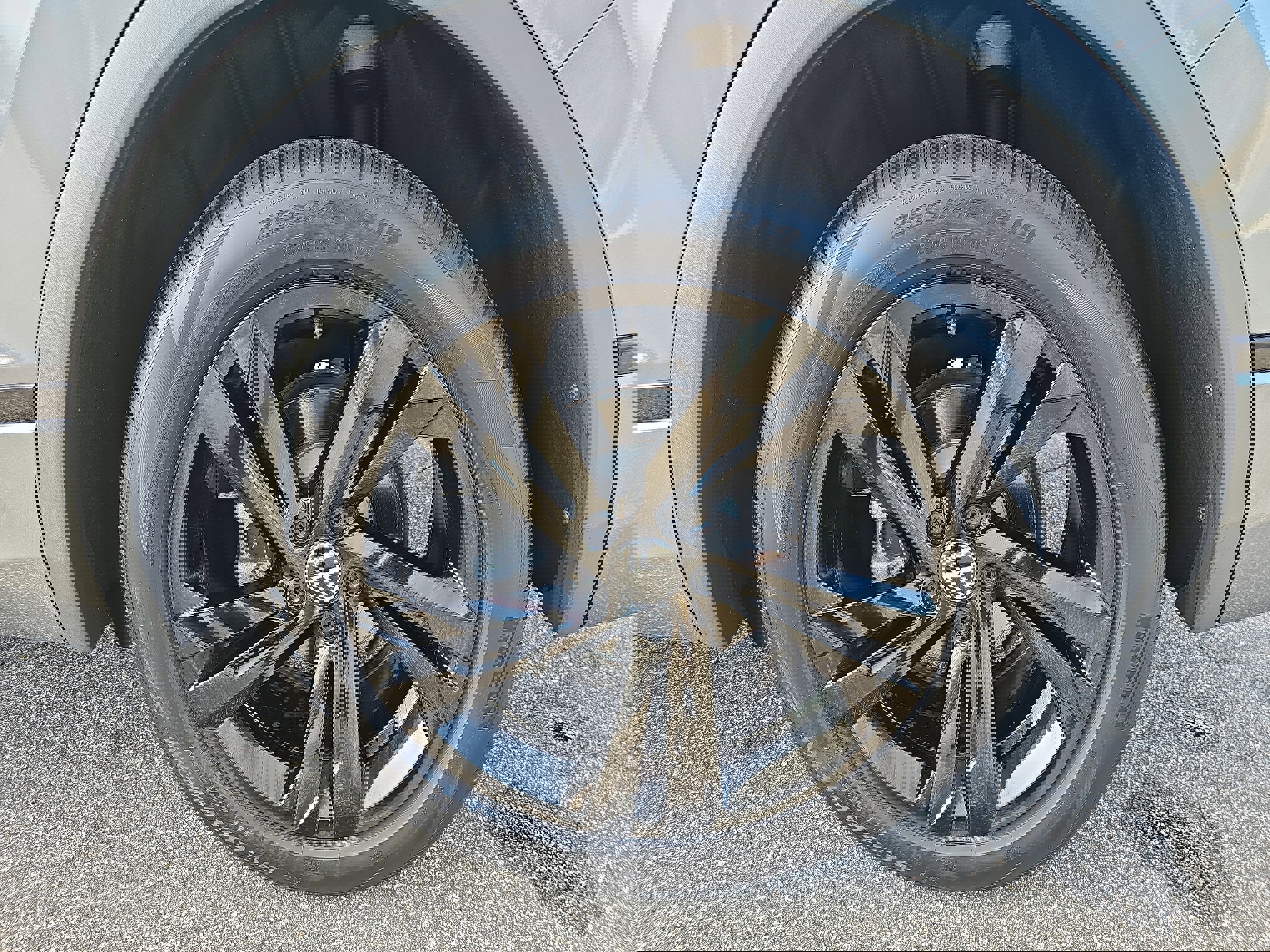 Used 2024 Volkswagen Tiguan SE R-Line image 33