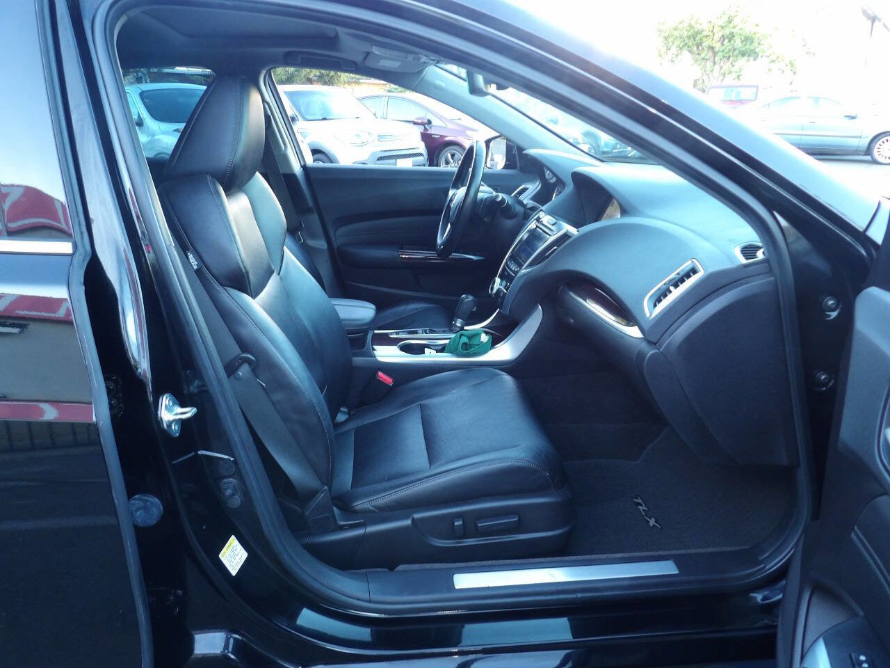 Used 2015 Acura TLX w/ Technology Package image 6