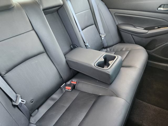 Used 2020 Nissan Altima 2.0 Platinum FWD image 30