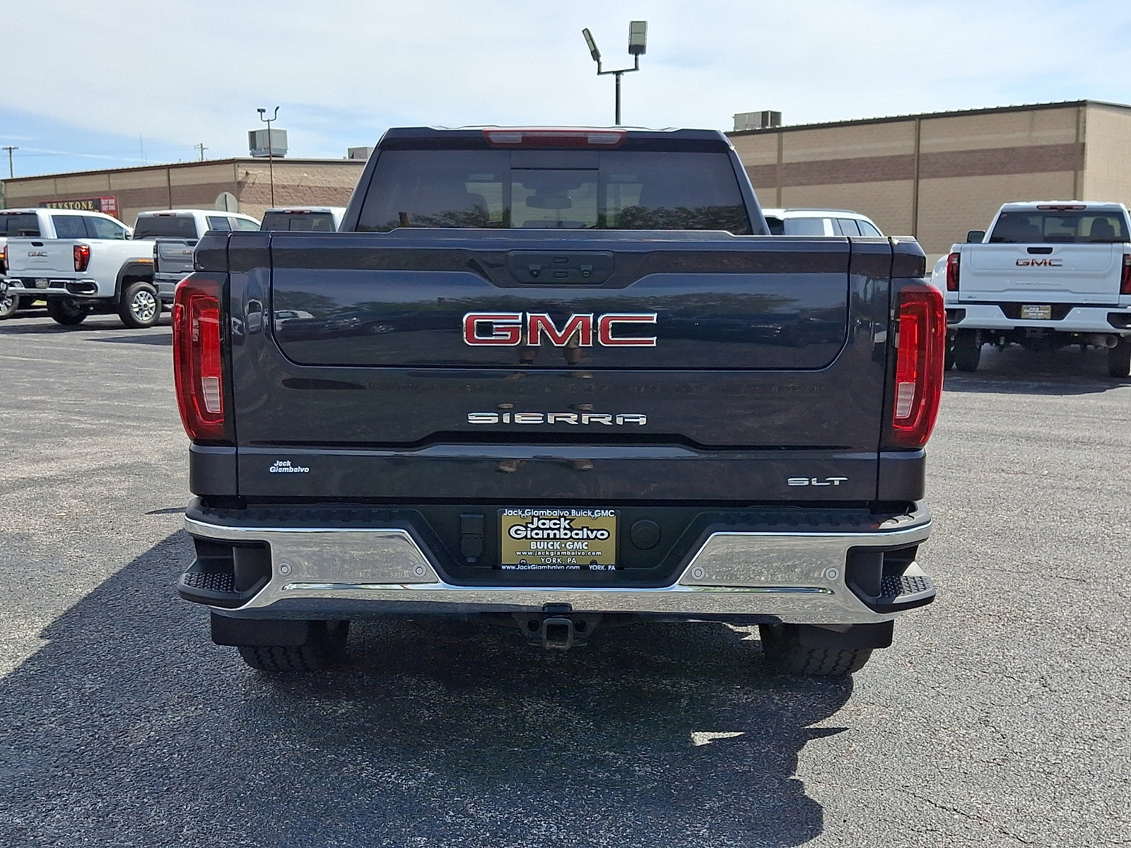 Used 2024 GMC Sierra 1500 SLT w/ SLT Premium Plus Package AWD/4WD image 6