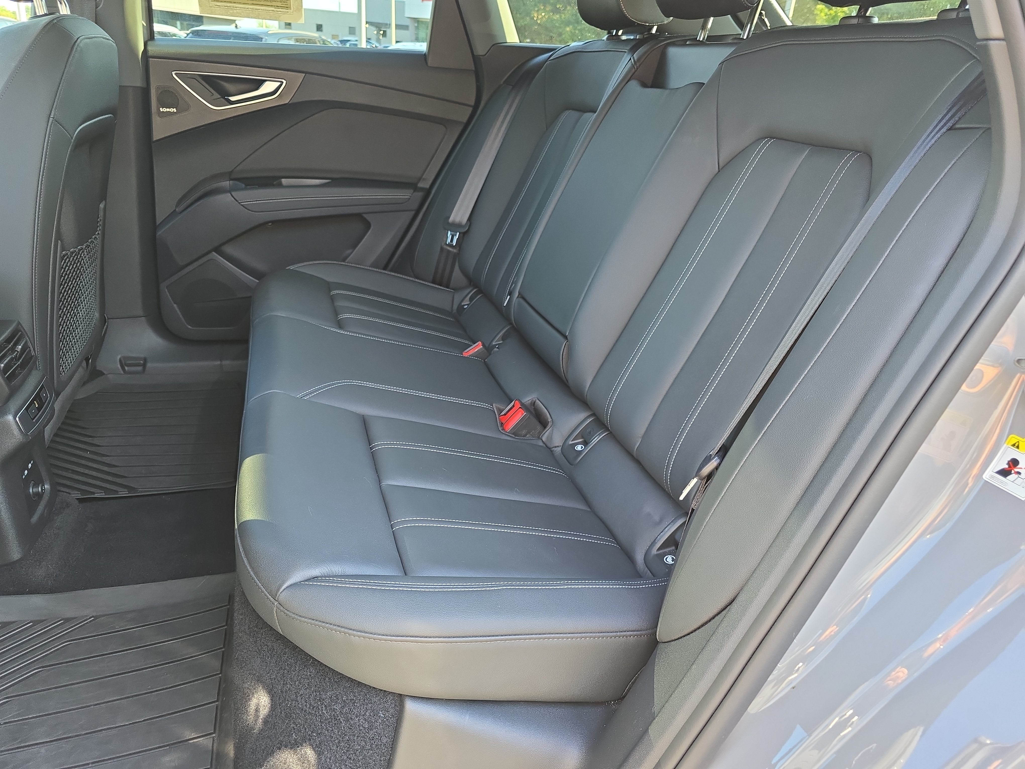 Used 2023 Audi Q4 e-tron Premium Plus w/ Premium Plus RWD image 14